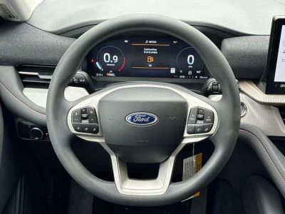 2026 Ford Explorer — photo 24 view