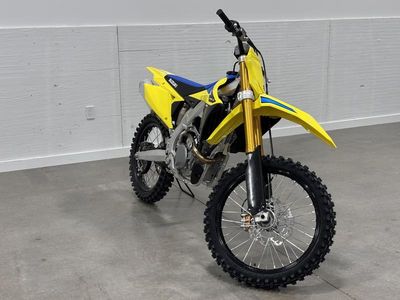 2026 Suzuki RM-Z250 — front three-quarter view