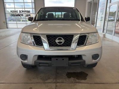 2019 Nissan Frontier — rear three-quarter view