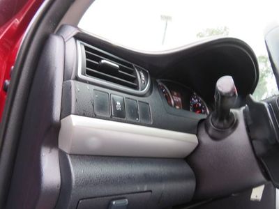 2016 Toyota CAMRY - Photo 30