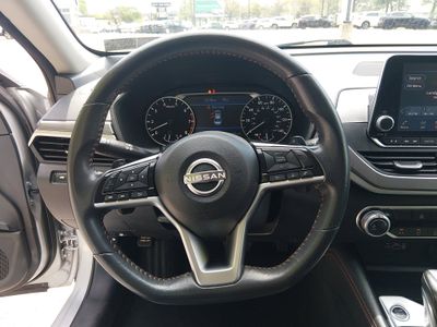 2024 Nissan Altima — photo 12 view