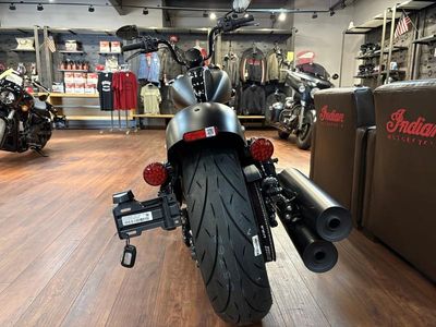 2025 Indian Motorcycle Chief Bobber Dark Horse Black Smoke - Photo 5