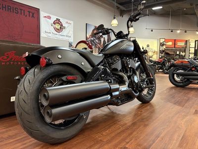 2025 Indian Motorcycle Chief Bobber Dark Horse Black Smoke - Photo 4
