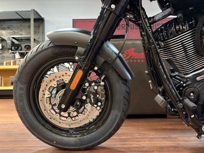 2025 Indian Motorcycle Chief Bobber Dark Horse Black Smoke - Photo 11