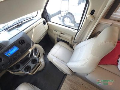 2024 Thor Motor Coach Chateau — photo 17 view