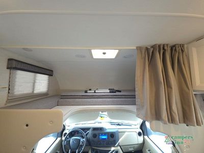 2024 Thor Motor Coach Chateau — photo 23 view