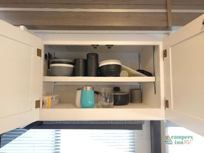 2024 Thor Motor Coach Chateau — photo 39 view
