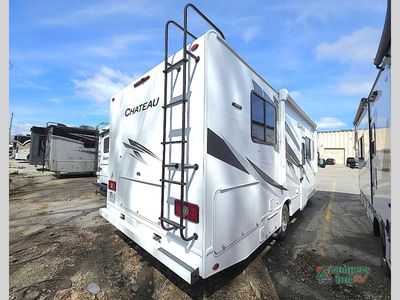2024 Thor Motor Coach Chateau — photo 10 view