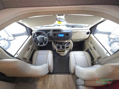 2024 Thor Motor Coach Chateau — photo 15 view