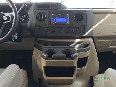 2024 Thor Motor Coach Chateau — photo 20 view