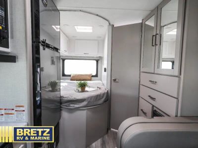 2026 Thor Motor Coach Four Winds - Photo 18