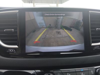 2023 Chrysler Pacifica — photo 16 view