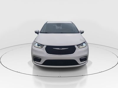 2023 Chrysler Pacifica — side profile view