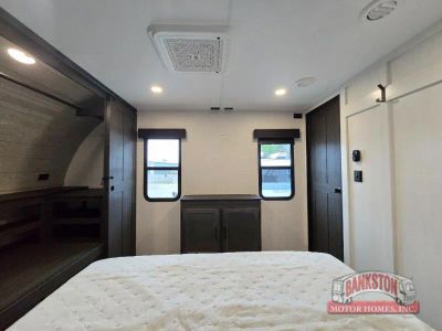2026 Stratus SR302VBH - Photo 29