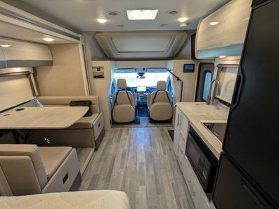 2023 Thor Motor Coach Gemini RUV — photo 11 view