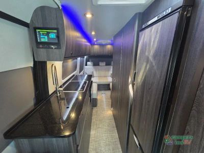 2022 Grech RV Strada - Photo 8