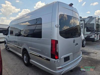 2022 Grech RV Strada - Photo 4