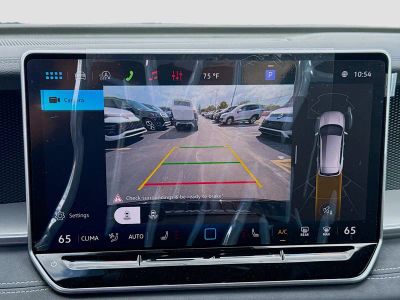 2026 Volkswagen Tiguan — photo 13 view