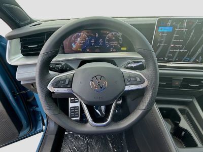 2026 Volkswagen Tiguan — photo 10 view