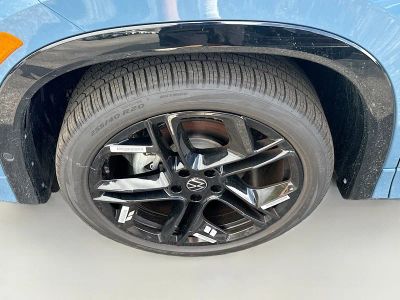 2026 Volkswagen Tiguan — photo 27 view