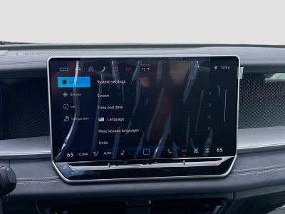 2026 Volkswagen Tiguan — photo 12 view