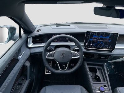 2026 Volkswagen Tiguan — photo 18 view
