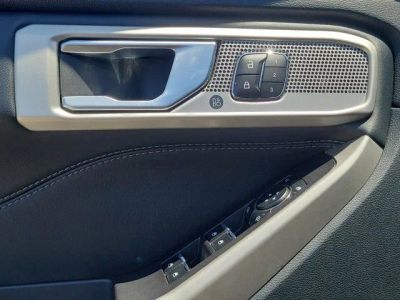 2023 Ford Explorer — photo 23 view