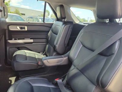 2023 Ford Explorer — photo 12 view