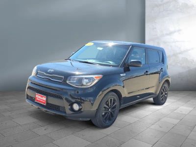 2019 Kia Soul — front three-quarter view
