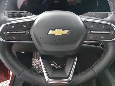 2026 Chevrolet Equinox — photo 12 view