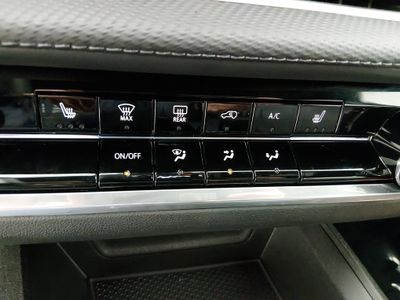 2026 Chevrolet Equinox — photo 17 view