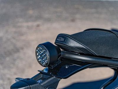 2025 Yamaha XSR700 - Photo 13