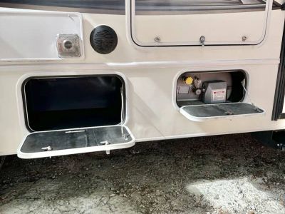 2019 Entegra Odyssey 26D — photo 27 view