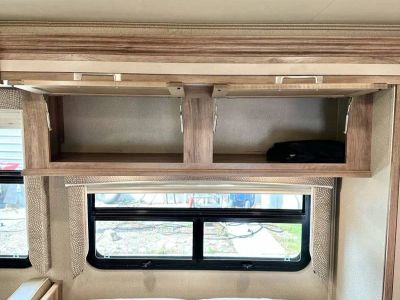 2019 Entegra Odyssey 26D — photo 15 view