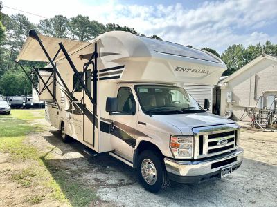 2019 Entegra Odyssey 26D — photo 28 view