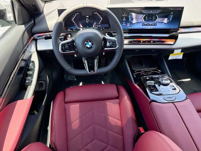 2027 BMW 5 Series — photo 17 view