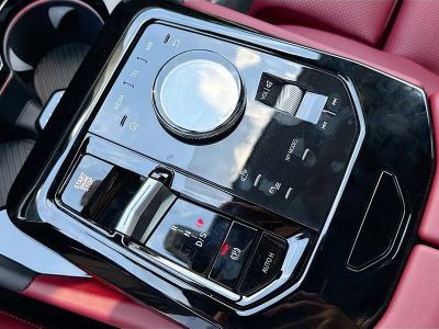 2027 BMW 5 Series — photo 29 view