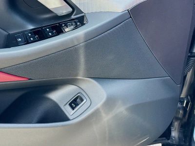 2027 BMW 5 Series — photo 24 view
