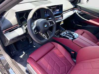 2027 BMW 5 Series — photo 26 view