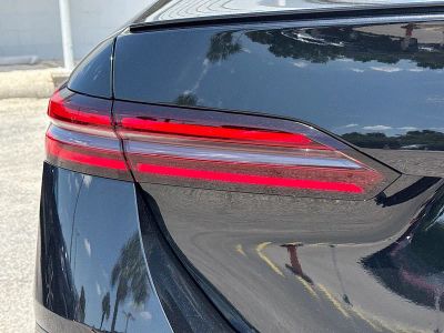 2027 BMW 5 Series — photo 10 view