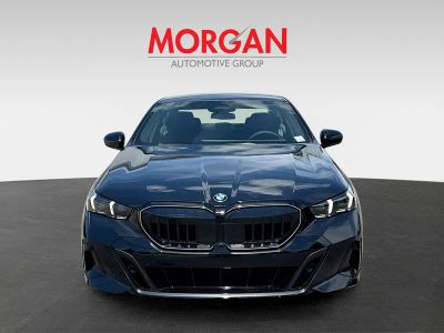 2027 BMW 5 Series — photo 8 view