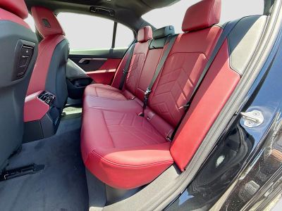 2027 BMW 5 Series — photo 21 view