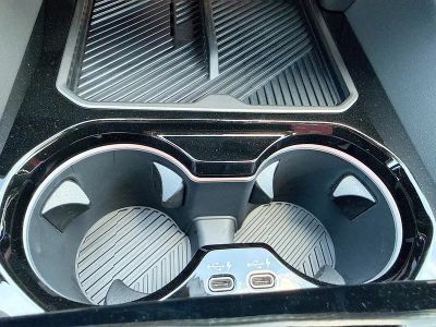2027 BMW 5 Series — photo 31 view