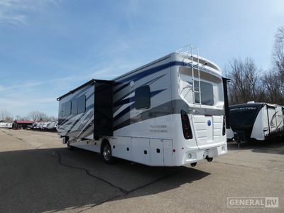 2025 Holiday Rambler Vacationer - Photo 3