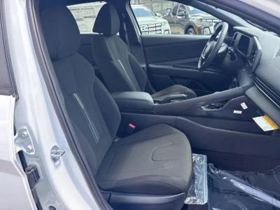 2026 Hyundai Elantra - Photo 40