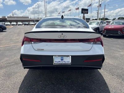 2026 Hyundai Elantra - Photo 5