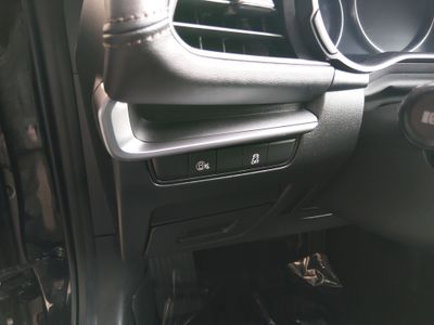 2025 Mazda Mazda3 Hatchback - Photo 13