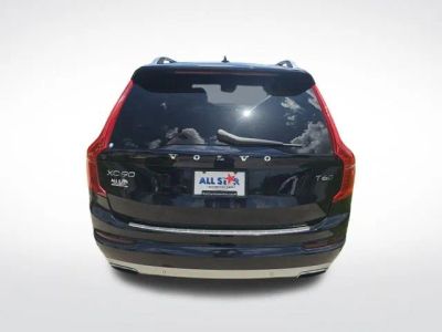 2017 Volvo XC90 — detail view