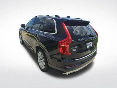 2017 Volvo XC90 — interior view