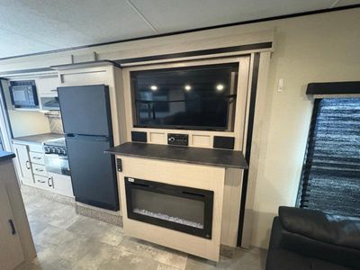 2023 Coachmen RV Apex Ultra-Lite - Photo 11